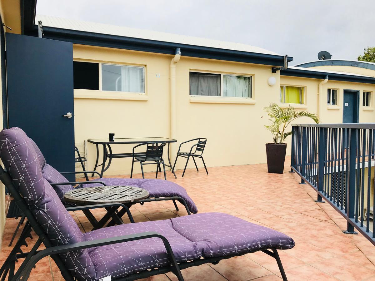 Caloundra Backpackers Hostel Екстериор снимка